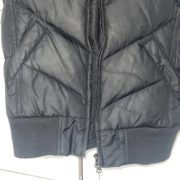Jacob Connexion Hooded Puffer Vest - Picture 3 of 11